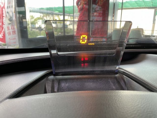 台灣之星 Cp優質轎車2014 Luxgen S5 Turbo 豪華型 白 里程保證 原版件 已認證  第14張相片