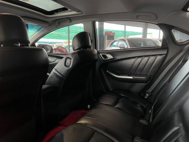 台灣之星 Cp優質轎車2014 Luxgen S5 Turbo 豪華型 白 里程保證 原版件 已認證  第20張相片