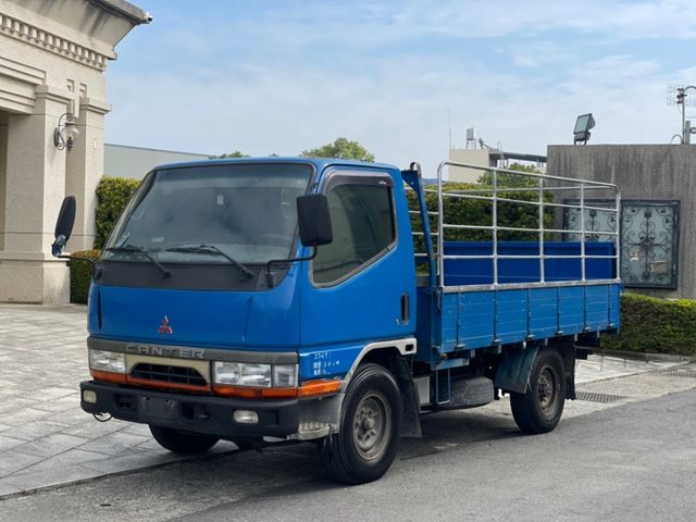 加裝升降尾門 鐵框架 2000 堅達 CANTER 3.0 柴油 里程保證 可配合第三方認證 已認證  第1張相片