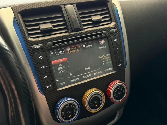 帥氣中帶一點可愛風格的小車2014 Mitsubishi Colt Plus 旗艦版 僅跑10.3萬 原版件 已認證  第10張相片