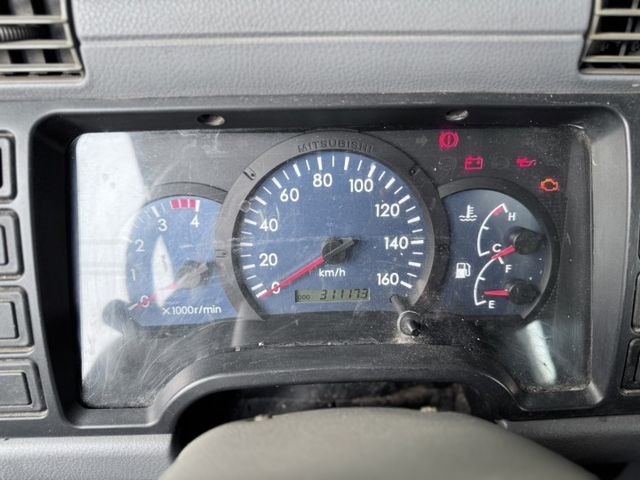 賺錢車 載貨兩宜 2011 Mitsubishi 堅達 昇降機 里程保證 原版件 已認證  第11張相片