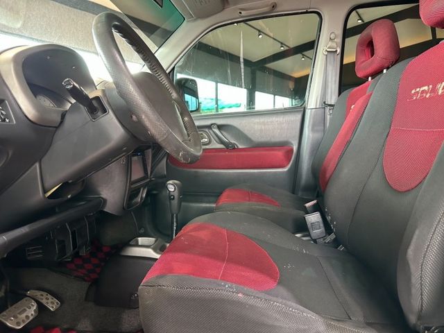 載人代步載貨休閒都適合 2003 Suzuki Solio 里程保證  第8張相片