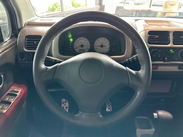 載人代步載貨休閒都適合 2003 Suzuki Solio 里程保證  第10張相片