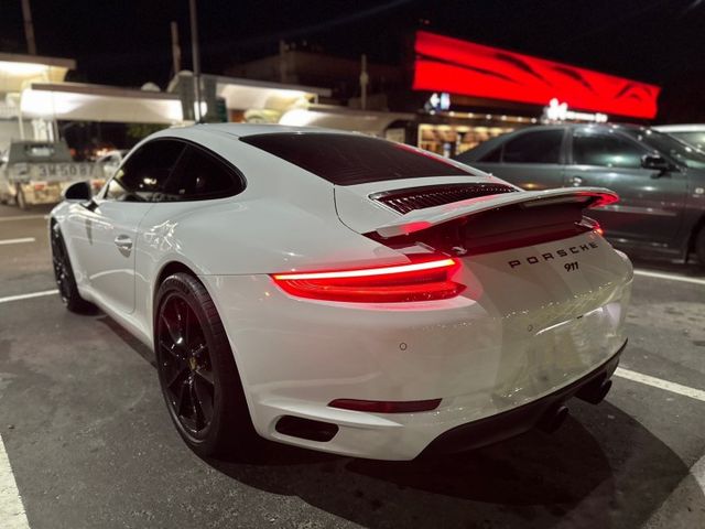 大青蛙 3.0渦輪真的醉好開 配備還不錯 2016 Porsche Carrera Coupe 991.2小改款 原版件  第2張相片