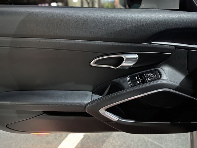 大青蛙 3.0渦輪真的醉好開 配備還不錯 2016 Porsche Carrera Coupe 991.2小改款 原版件  第6張相片