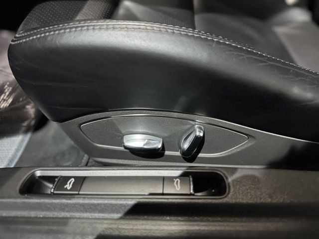 大青蛙 3.0渦輪真的醉好開 配備還不錯 2016 Porsche Carrera Coupe 991.2小改款 原版件  第7張相片