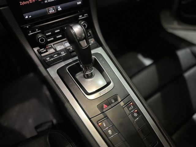 大青蛙 3.0渦輪真的醉好開 配備還不錯 2016 Porsche Carrera Coupe 991.2小改款 原版件  第10張相片