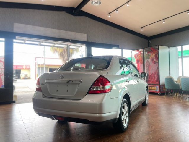 小資族首選 代步2013 NISSAN TIIDA 4D 僅跑18.6萬 已認證  第4張相片