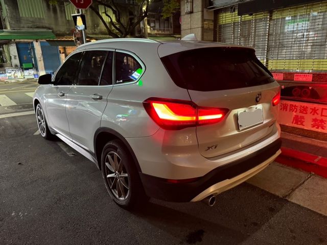 進口小休旅 CP值很高 2019 BMW X1 sDrive18i 一手車 原版件 里程保證 已認證  第3張相片