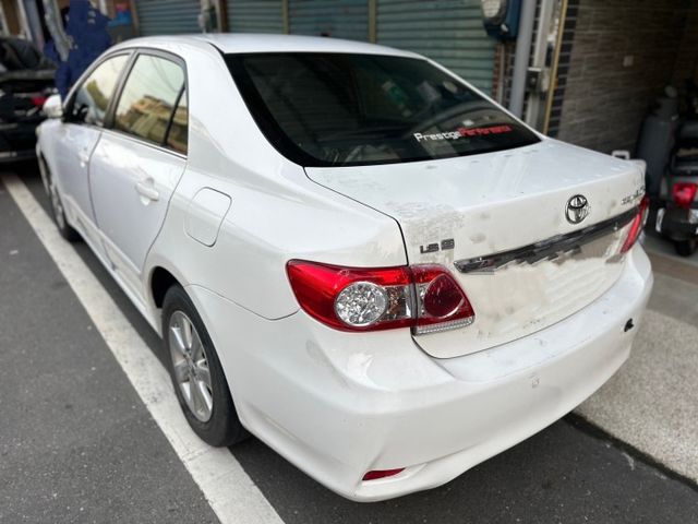 牛頭牌 國民神車 代步車 2011 Toyota Altis 1.8 E版 里程保證 已認證  第2張相片