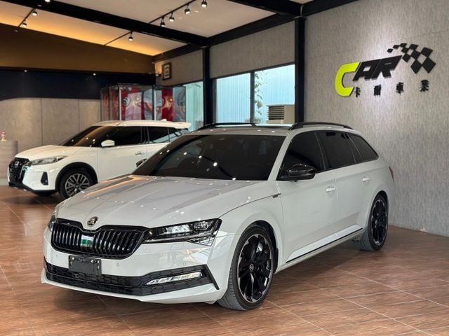 市場稀有 這個幾乎是台新車 2023 Skoda Superb Sportline 里程保證 原版件 已認證  第1張相片