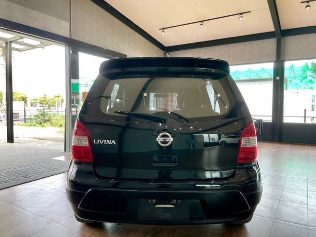 代步車 魔術大空間 2012 Nissan Livina 1.6 原版件 里程保證 已認證  第5張相片
