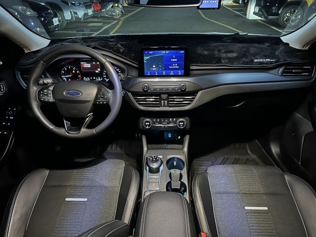 年輕人最愛熱銷款2021 Ford Focus Active EcoBoost 182任性版 原版件 里程保證 已認證  第7張相片
