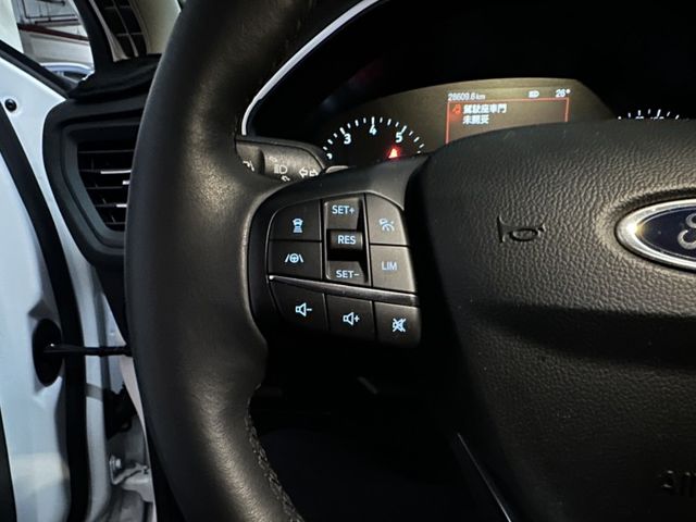 年輕人最愛熱銷款2021 Ford Focus Active EcoBoost 182任性版 原版件 里程保證 已認證  第12張相片