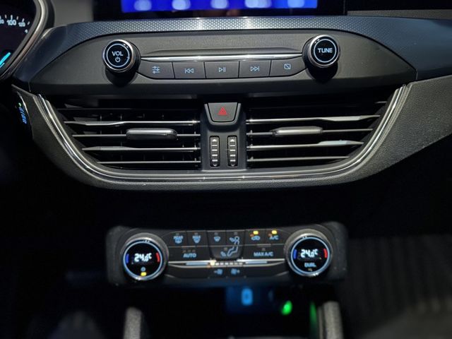 年輕人最愛熱銷款2021 Ford Focus Active EcoBoost 182任性版 原版件 里程保證 已認證  第16張相片