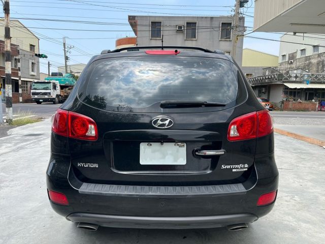 出遊、露營、工作、跑工程妥妥當當 2008 Hyundai Santa Fe 七人座 黑 里程保證  第5張相片
