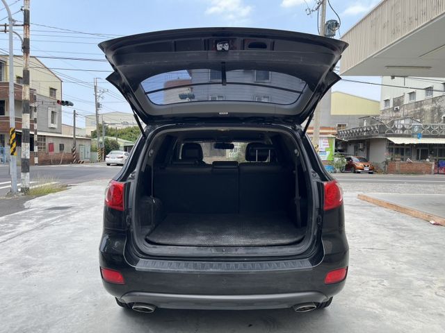 出遊、露營、工作、跑工程妥妥當當 2008 Hyundai Santa Fe 七人座 黑 里程保證  第7張相片