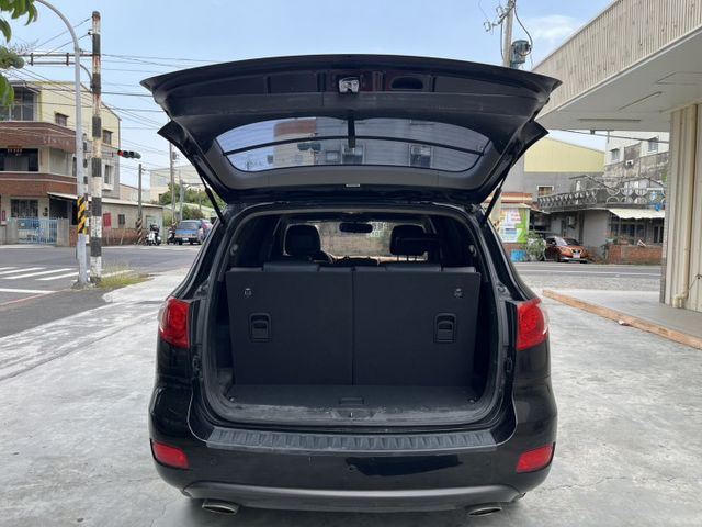出遊、露營、工作、跑工程妥妥當當 2008 Hyundai Santa Fe 七人座 黑 里程保證  第8張相片