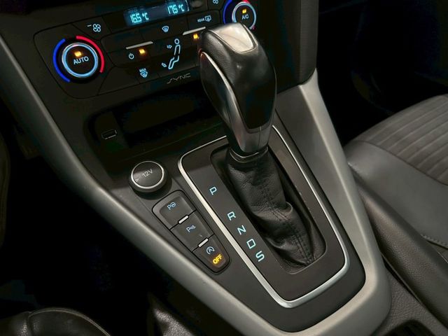 年輕人的最愛 省稅代步車2016 Ford Focus 5D 汽油頂級運動型 原版件 里程保證 已認證  第17張相片