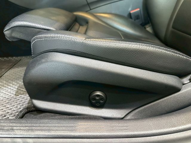 年輕人的愛 基本滿 2015 BENZ C300 Sedan 里程保證 已認證  第9張相片