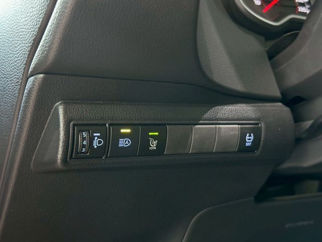 牛頭牌 國民神車 2020 Toyota Altis 豪華版 黑 原版件 里程保證 已認證  第12張相片