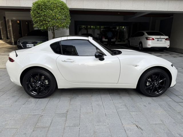 市場稀有 日本進口 硬頂敞篷跑車 2022年 Mazda MX-5 RF 旗艦版 AT 自排 一手車 原版件  第5張相片