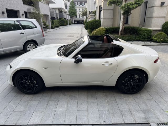市場稀有 日本進口 硬頂敞篷跑車 2022年 Mazda MX-5 RF 旗艦版 AT 自排 一手車 原版件  第6張相片