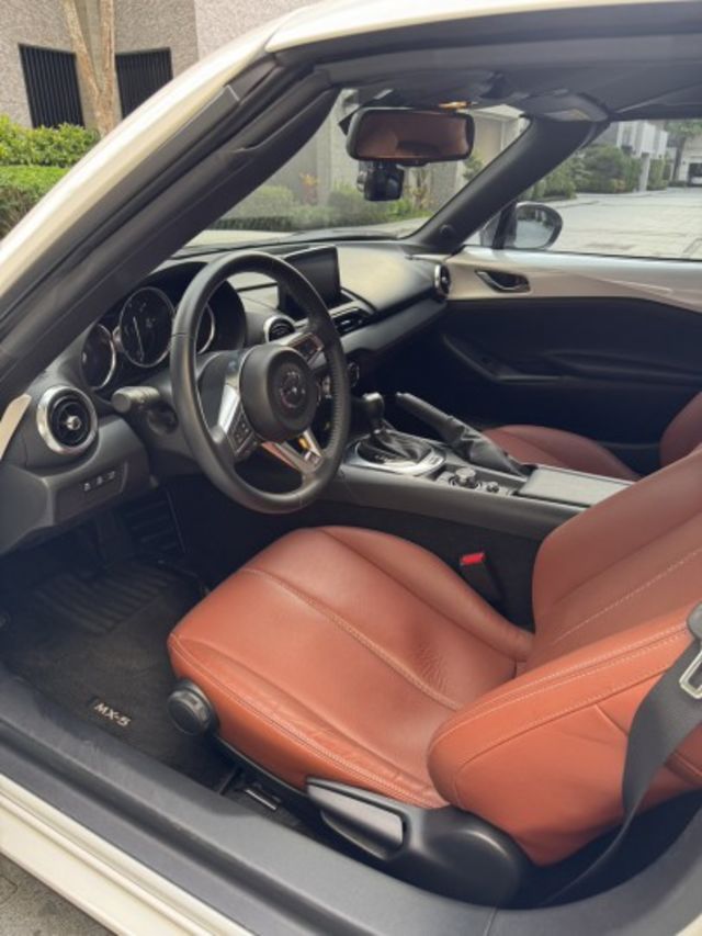 市場稀有 日本進口 硬頂敞篷跑車 2022年 Mazda MX-5 RF 旗艦版 AT 自排 一手車 原版件  第10張相片