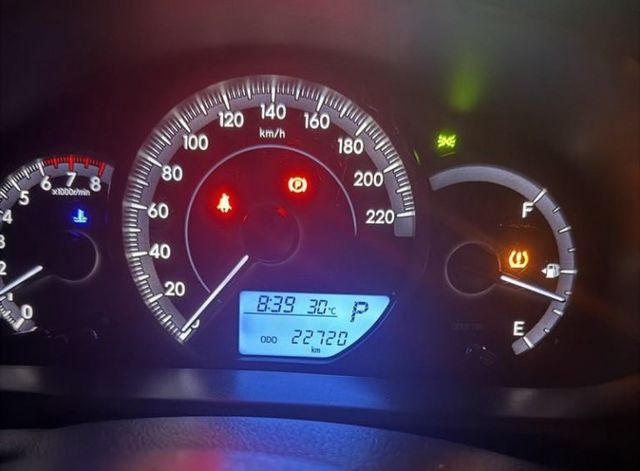 跟新車有價差 低里程2022 Toyota Vios 雅致版 白 原版件 里程保證 已認證  第14張相片