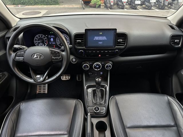 跨界小休旅 氣氛一拜 2020 Hyundai Venue GLC 原版件 里程保證 已認證  第7張相片