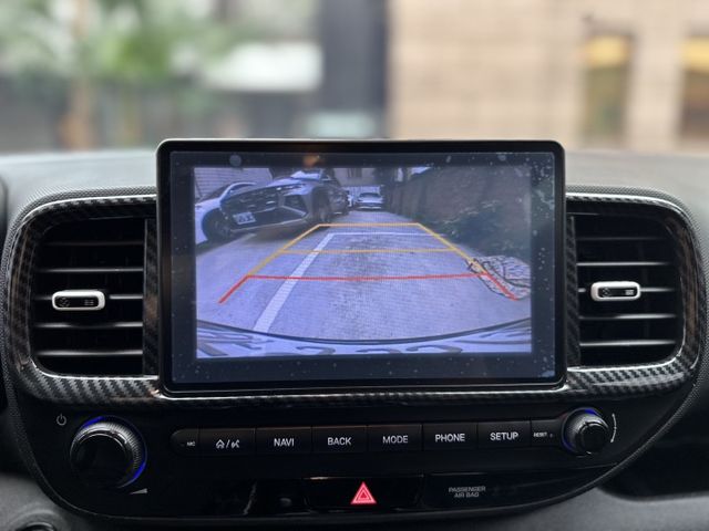 跨界小休旅 氣氛一拜 2020 Hyundai Venue GLC 原版件 里程保證 已認證  第13張相片