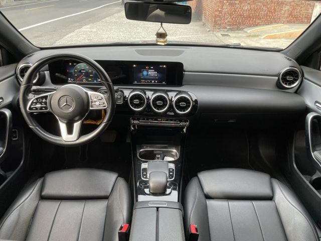 2020 Benz A220 灰  第8張相片