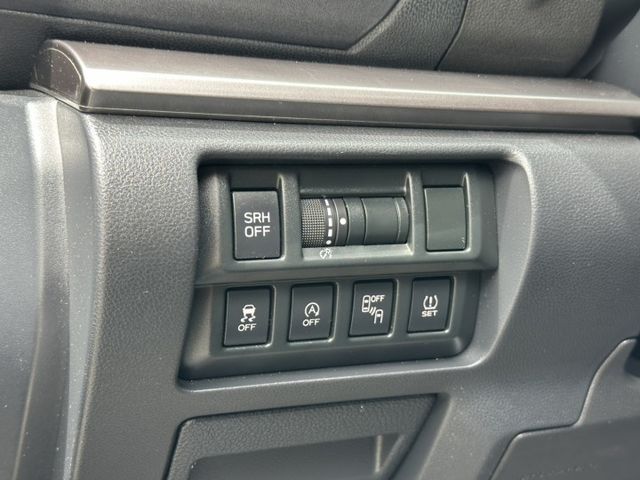 市場稀有車 就兩台 2018 Subaru Impreza 4D 1.6i-S 原版件 里程保證 已認證  第10張相片