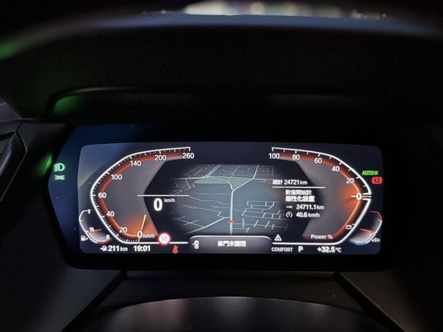 2023 BMW 118i Edition M 黑  第17張相片