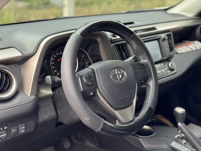 2013 Toyota RAV4 E-Hi版  第7張相片