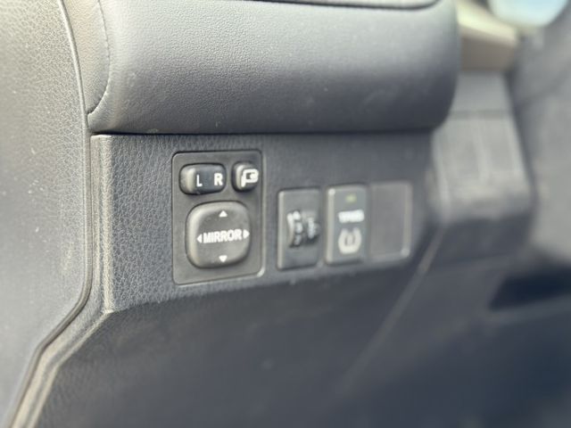 2013 Toyota RAV4 E-Hi版  第10張相片