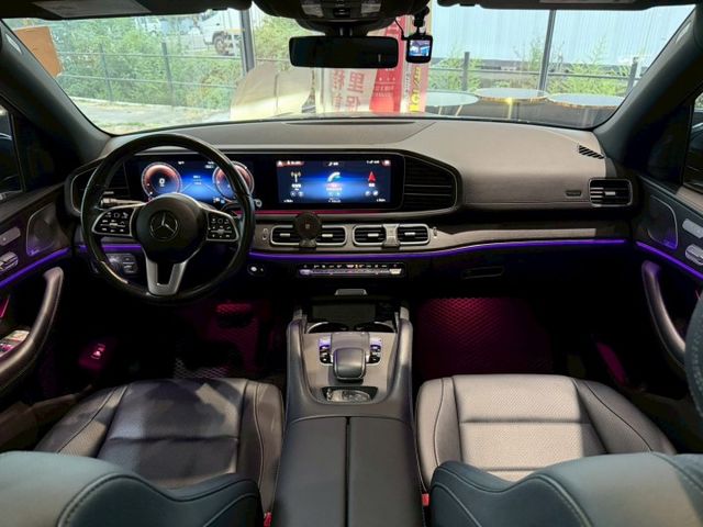 好爸爸休旅車2019 BENZ GLE350 AMG SUV 總代理 原版件  第9張相片