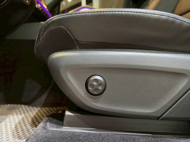 好爸爸休旅車2019 BENZ GLE350 AMG SUV 總代理 原版件  第15張相片