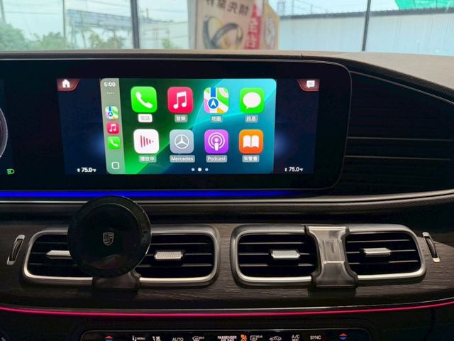 好爸爸休旅車2019 BENZ GLE350 AMG SUV 總代理 原版件  第18張相片