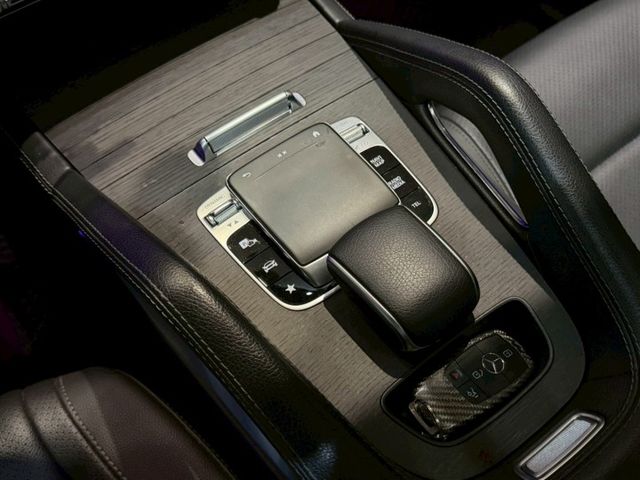 好爸爸休旅車2019 BENZ GLE350 AMG SUV 總代理 原版件  第20張相片