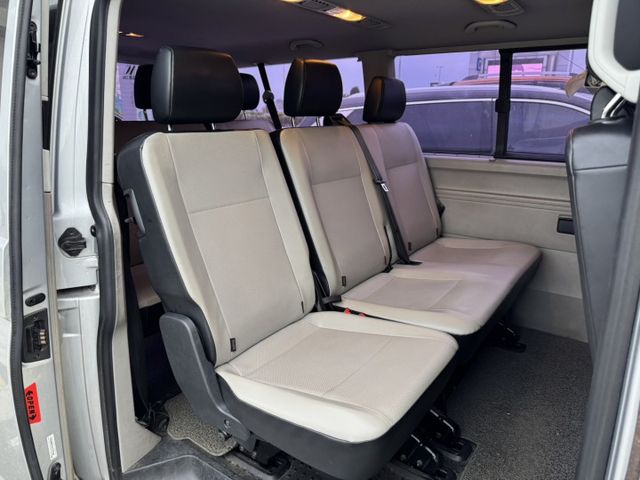 VW T6 CARAVELLE LWB手排 倒車雷達/恆溫空調/第三排座椅 原版件 稀有的商務車 定期保養已認證  第9張相片