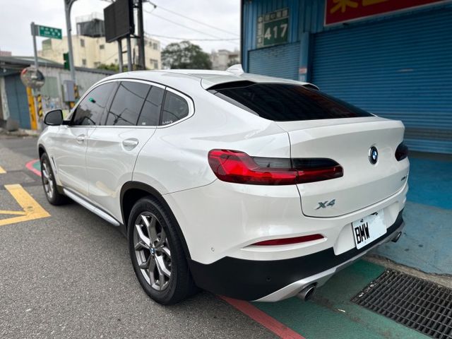 G02 X4 xDrive20i 德訂選配Hk音響/HUD抬顯/環景影像/10.25吋大螢幕定期原廠保養 已認證  第2張相片
