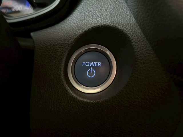 Cross 油電 豪華 跟車/數位儀表/IKEY免鑰匙/恆溫/定速/胎壓偵測 定期保養 已認證  第15張相片