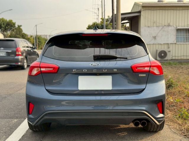 Focus 5D ST-Line 跟車/B&O音響/抬顯/盲點/IKEY免鑰匙 原版件 定期保養 已認證  第3張相片