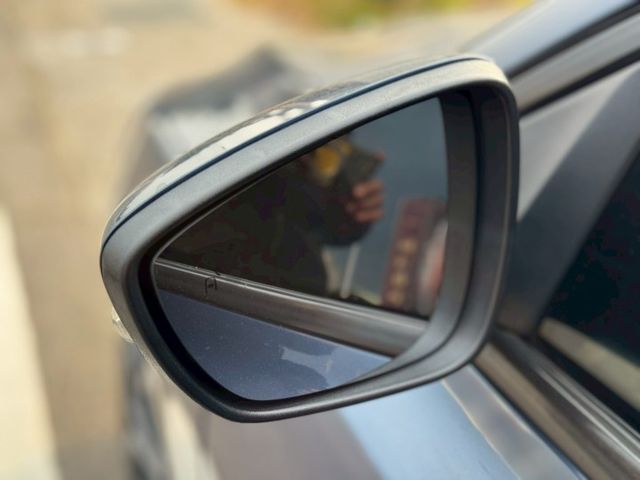 Focus 5D ST-Line 跟車/B&O音響/抬顯/盲點/IKEY免鑰匙 原版件 定期保養 已認證  第6張相片