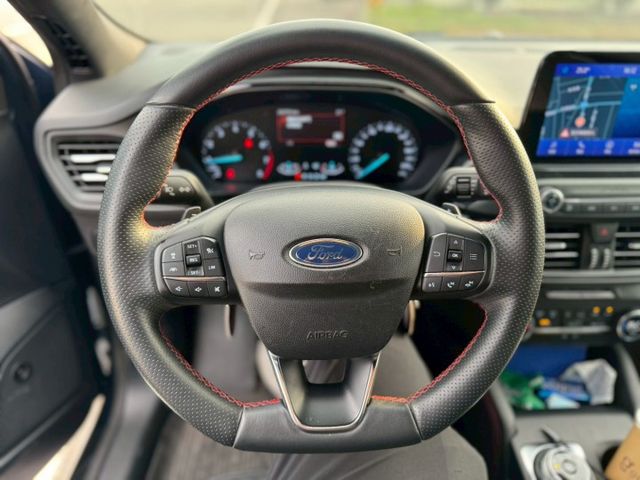 Focus 5D ST-Line 跟車/B&O音響/抬顯/盲點/IKEY免鑰匙 原版件 定期保養 已認證  第11張相片