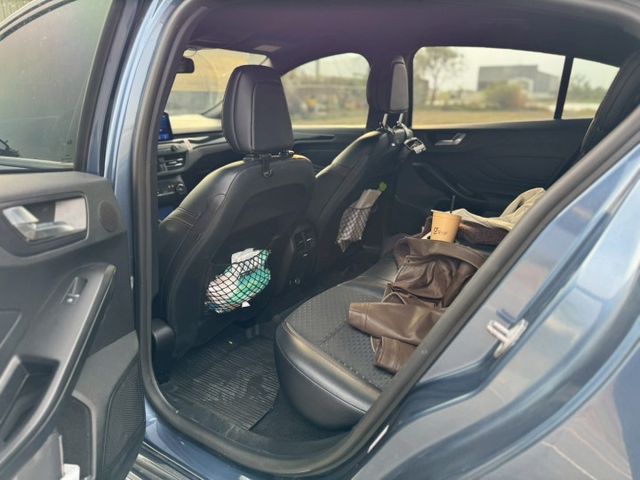 Focus 5D ST-Line 跟車/B&O音響/抬顯/盲點/IKEY免鑰匙 原版件 定期保養 已認證  第13張相片