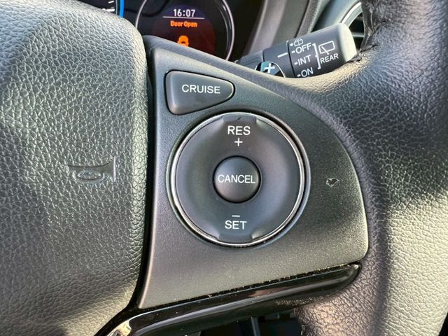 HR-V 1.8 VTi-S IKEY免鑰匙/恆溫/導航/胎壓偵測 定期保養 已認證  第12張相片