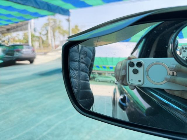 Kuga 2.0 旗艦版 IKEY免鑰匙/電尾門/自動停車/駕駛電動座椅/全景天窗/盲點 原版件 定期保養  第6張相片