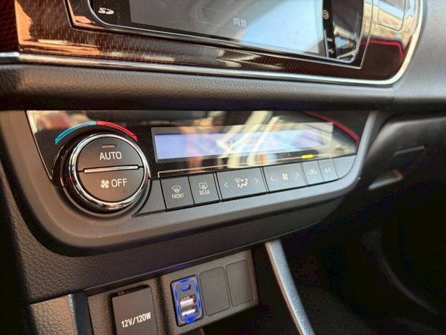 11代 Altis S+版 IKEY免鑰匙/恆溫/定速/雙環表/原廠導航 升級魚眼頭燈 原版件 定期保養  第17張相片